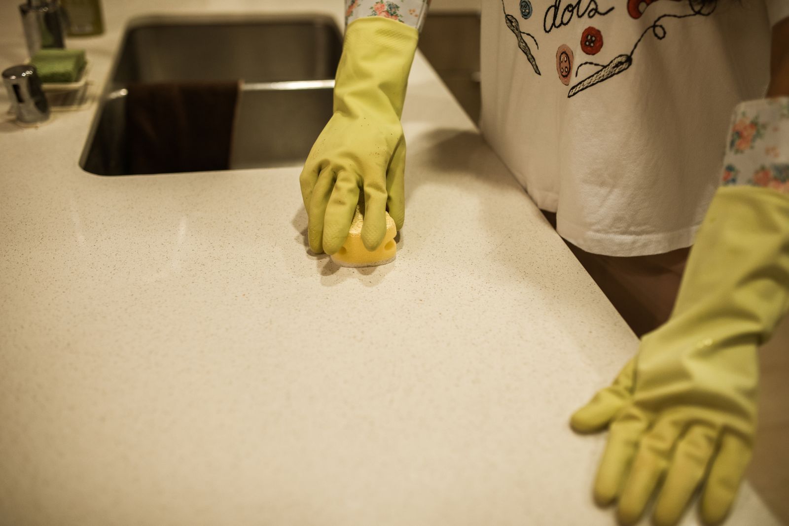 A spotless kitchen counter